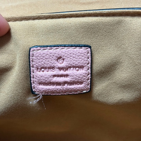 Louis Vuitton Rose Crossbody Bag - Picture 7 of 7